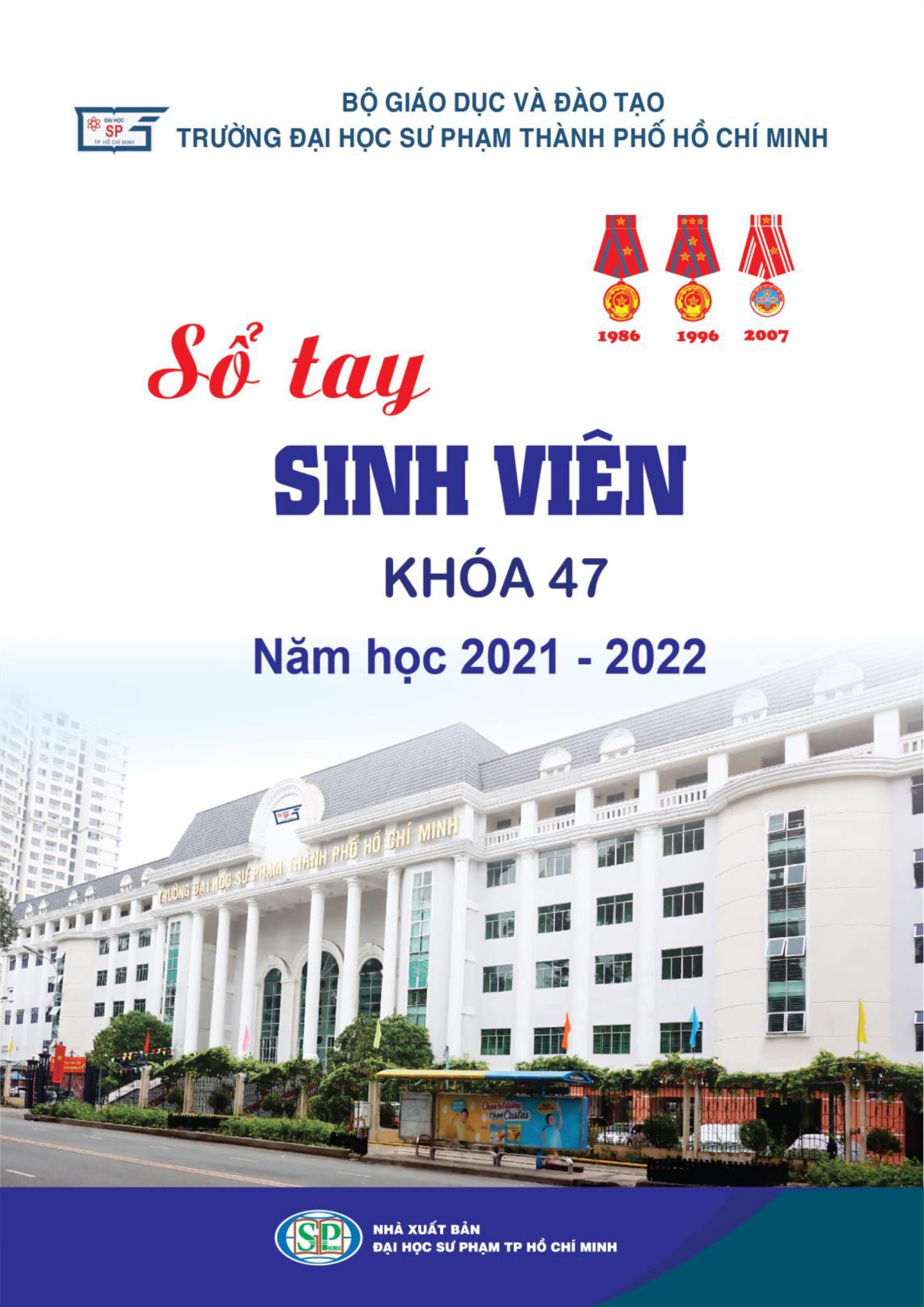 Sổ tay sinh viên Khóa 47 Năm học 2021-2022